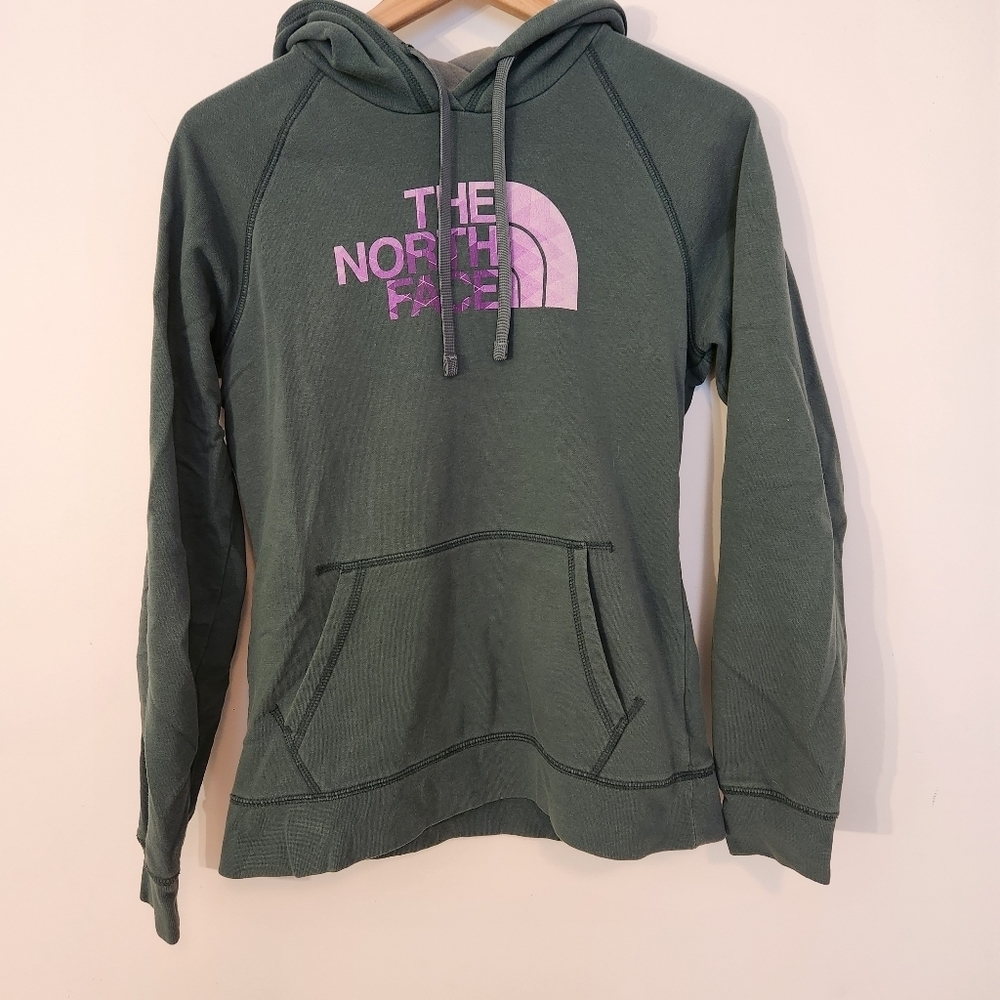 THE North Face green hoodie size medium